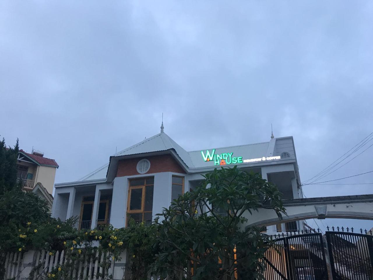 Windy House Hotel Да Лат Екстериор снимка